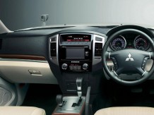 Mitsubishi Pajero 2015