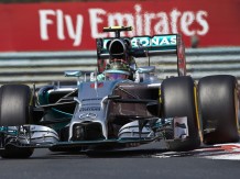 GP Węgier - Rosberg wygrywa dramatyczne kwalifikacje, Hamiltonowi zapalił się bolid