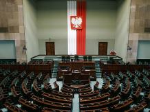 Ustawa okołobudżetowa przyjęta przez Sejm